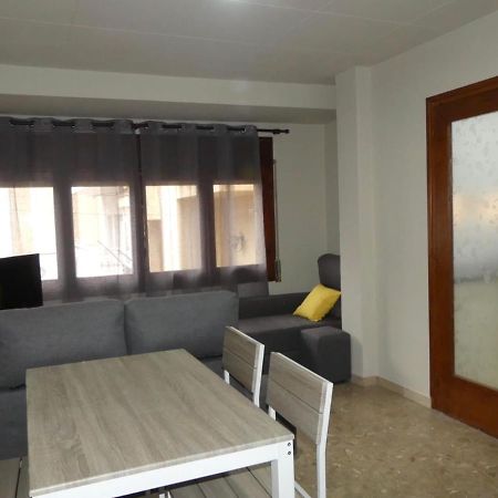 Apartament Encantador Al Centre De Vic Aptgarbi Bagian luar foto