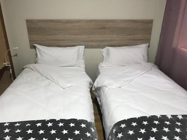 Apartament Encantador Al Centre De Vic Aptgarbi Bagian luar foto